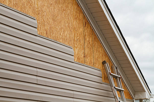 24/7 Emergency Vinyl Siding experts in Crewe, VA